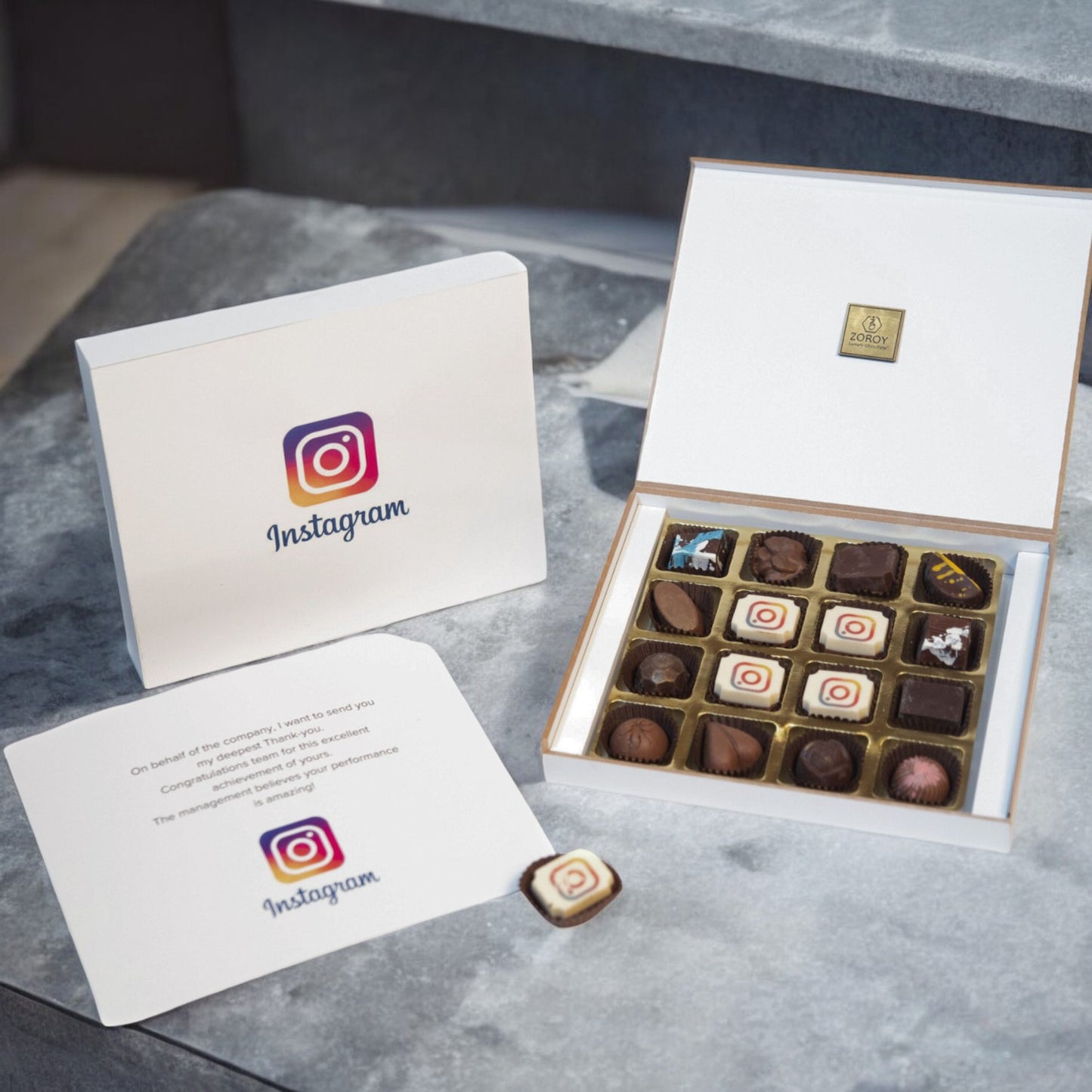ZOROY Personalised Customised Photo Printed Wooden Chocolate Gift Box of 16 - Corporate Gifts with Company Name, Brand Logo printed on Chocolates and Personalised Message Card