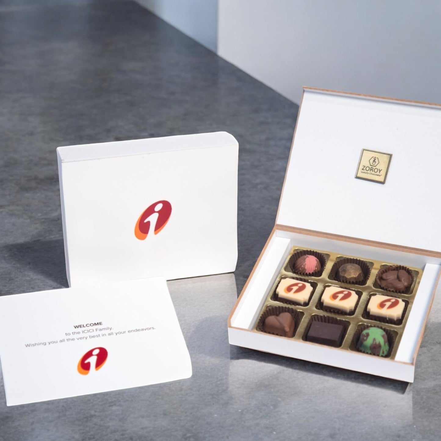 ZOROY Personalised Customised Photo Printed Wooden Chocolate Gift Box of 9 - Corporate Gifts with Company Name, Brand Logo printed on Chocolates and Personalised Message Card