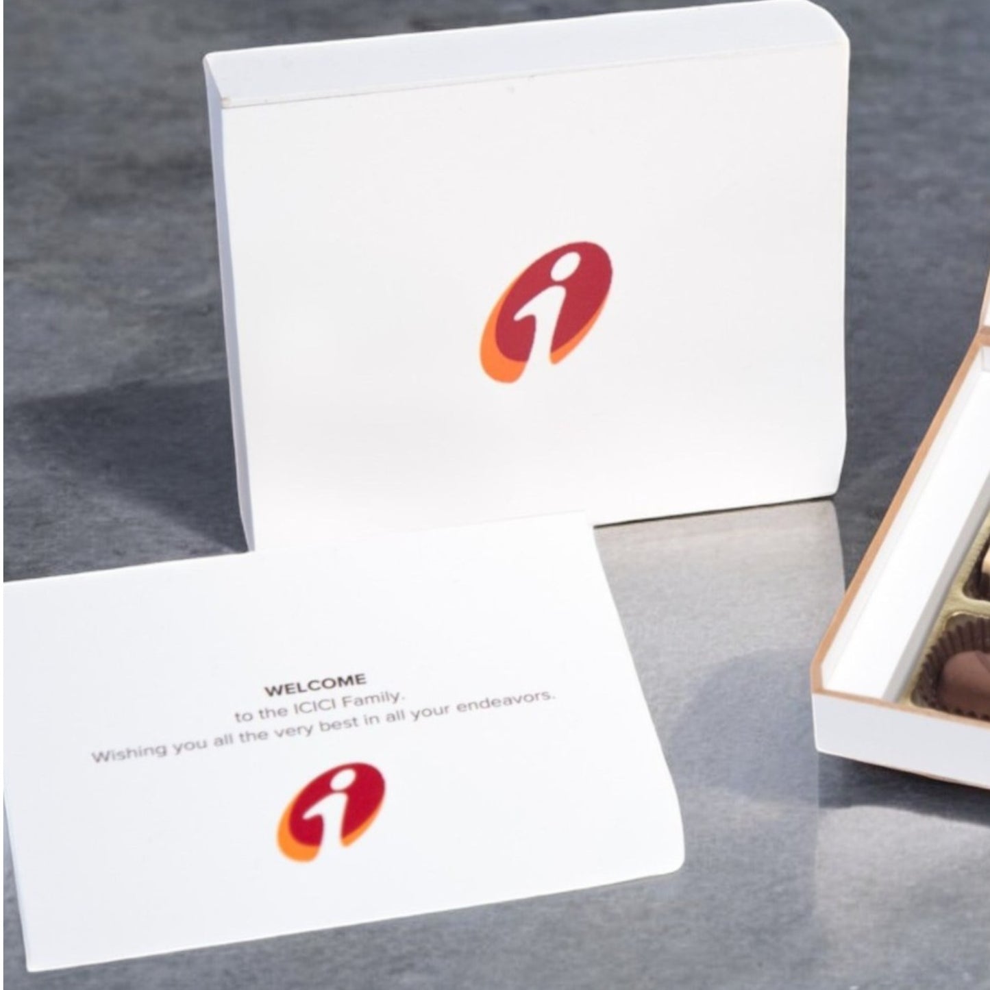 ZOROY Personalised Customised Photo Printed Wooden Chocolate Gift Box of 9 - Corporate Gifts with Company Name, Brand Logo printed on Chocolates and Personalised Message Card