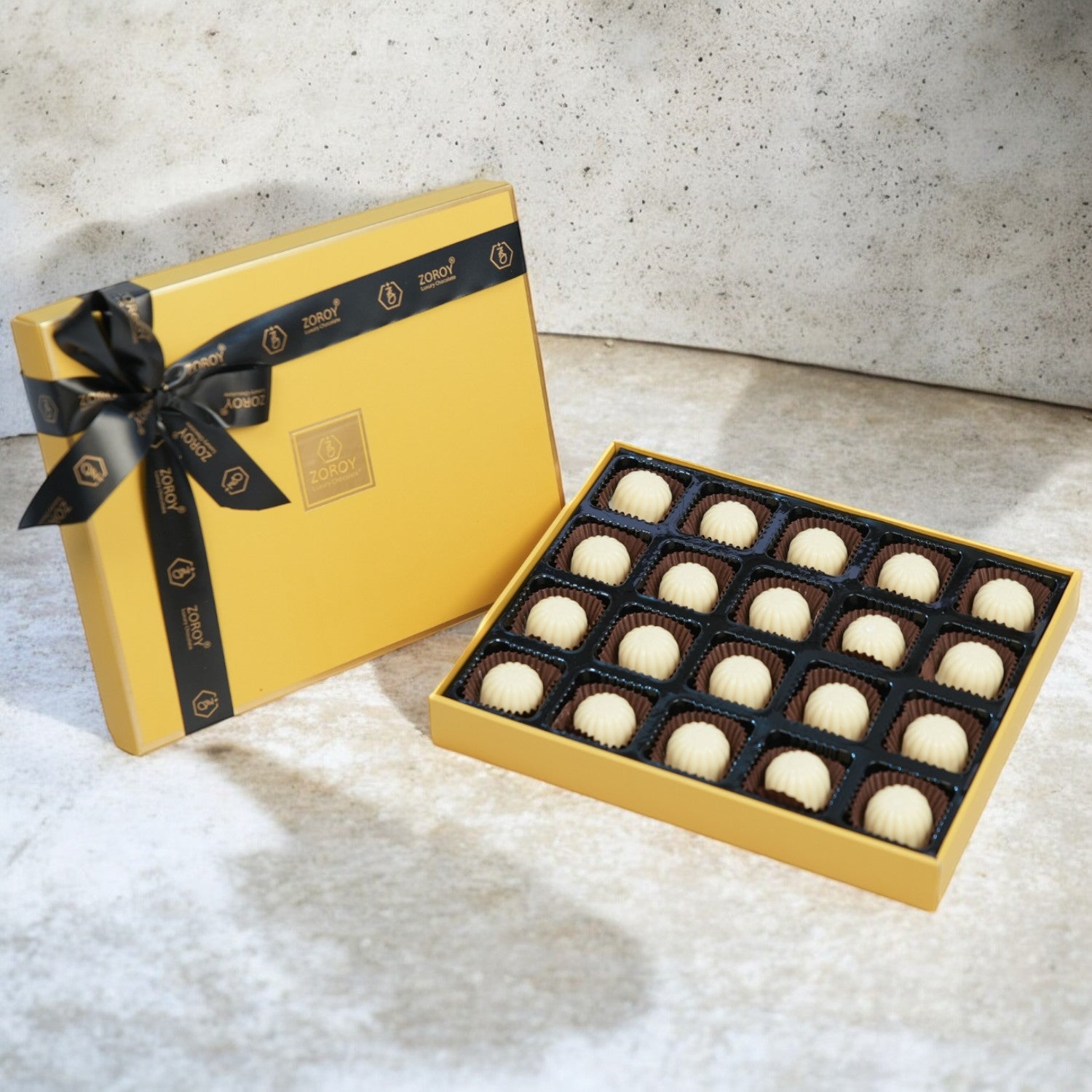 ZOROY Box of 20 Assorted Delite White chocolate pralines Gift Box - (220 Gms) - ZOROY