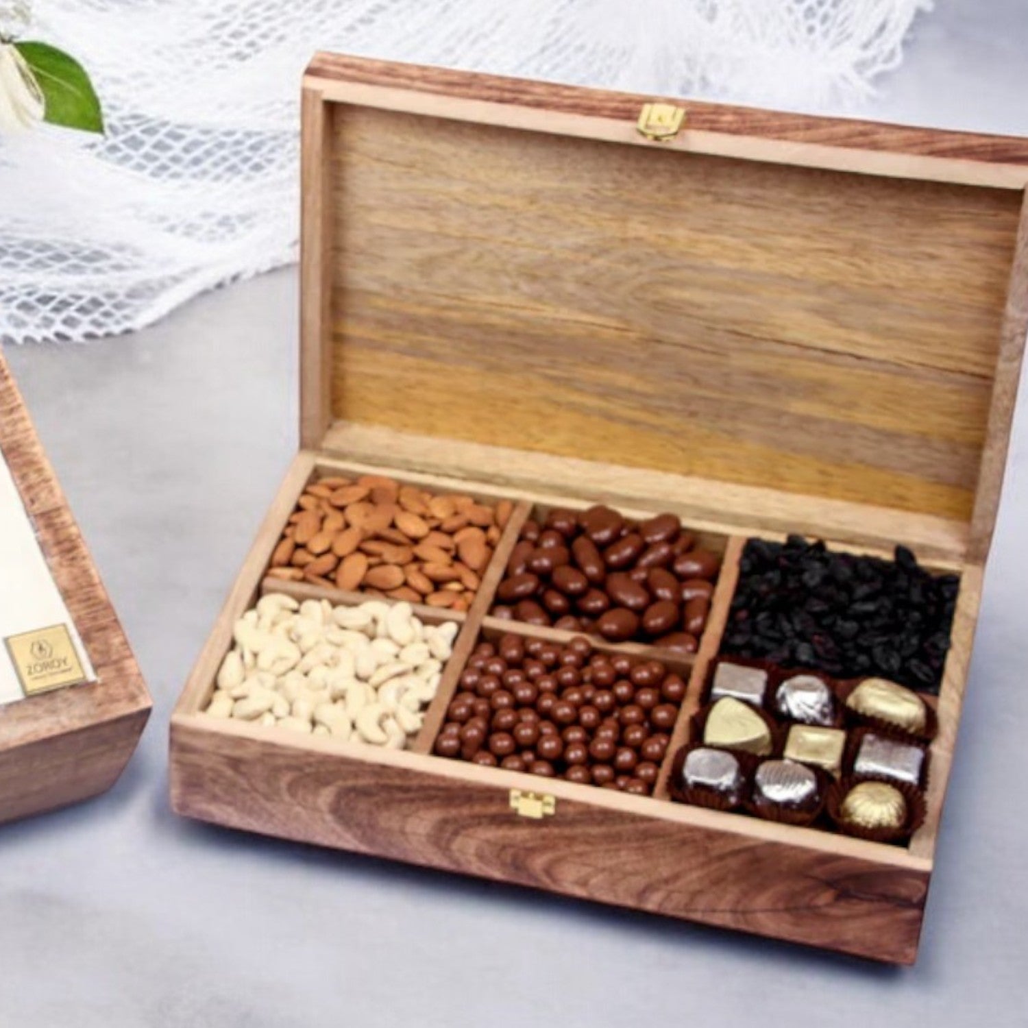 ZOROY Tree of life wood box hamper