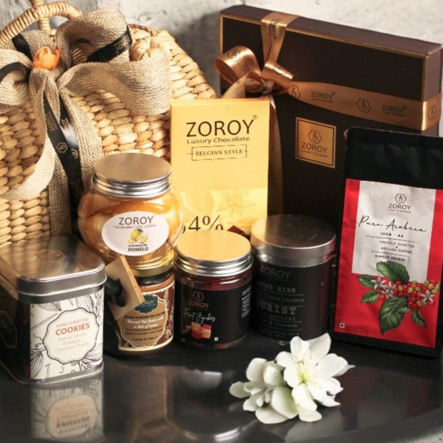 ZOROY LUXURY CHOCOLATE Picnic Gift Basket Hamper Combo For Celebration Corporate Christmas Diwali Weeding Festival Surprise Online Assorted Chocolate Gift Box