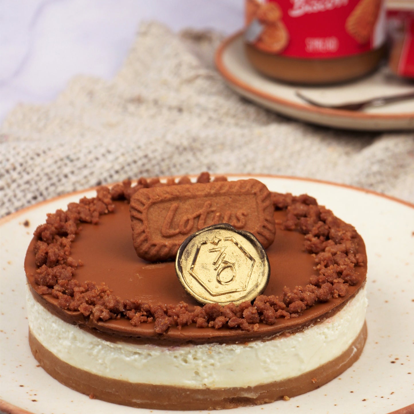 ZOROY Eggless Lotus Biscoff Cheesecake