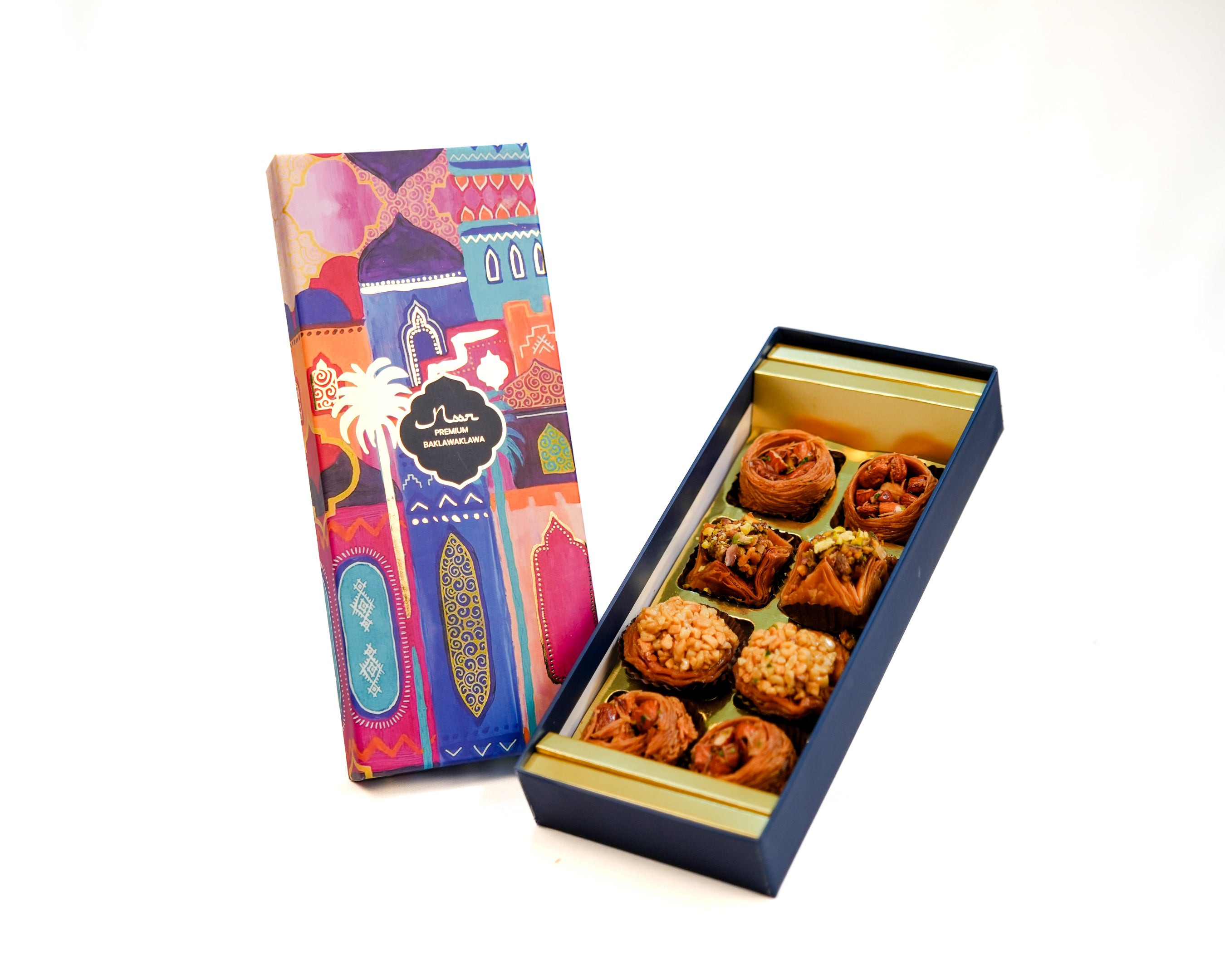 ZOROY Noor Premium Traditional Authentic Turkish Baklava – 8 Piece Assorted Gift Box, 175 g - Middle Eastern Delight with Rich Nuts & Honey | Perfect Sweets for Special Occasions, Festivities, Gifting and Snacking