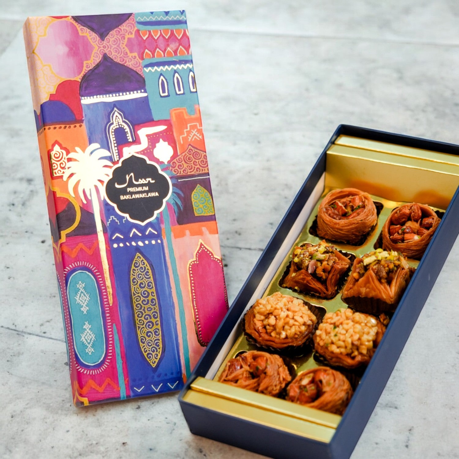 ZOROY Noor Premium Traditional Authentic Turkish Baklava – 8 Piece Assorted Gift Box, 175 g - Middle Eastern Delight with Rich Nuts & Honey | Perfect Sweets for Special Occasions, Festivities, Gifting and Snacking