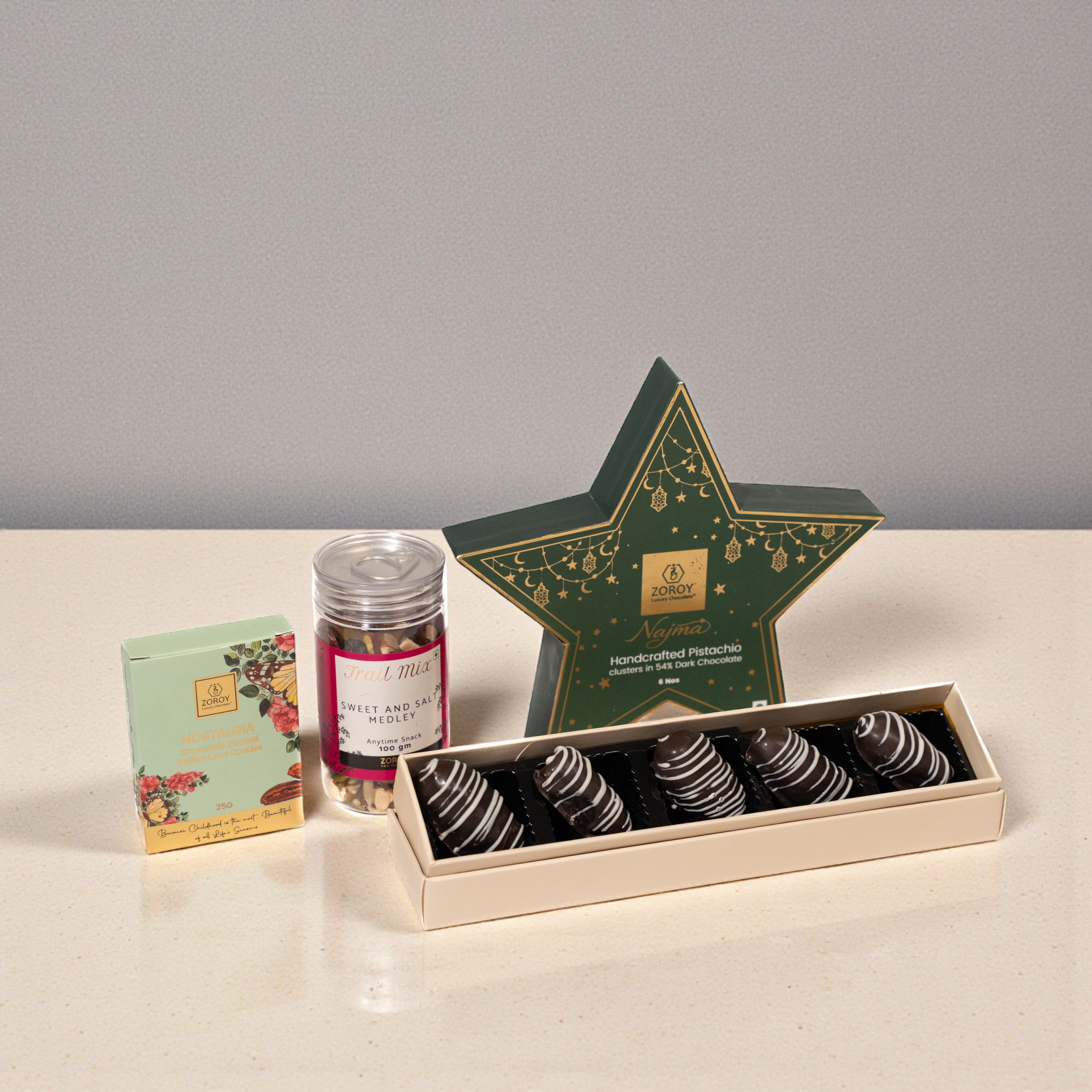 ZOROY Eid & Ramadan Gift Trio Basket – Najma Clusters, Chocolate Dates, Trail Mix & Cookie