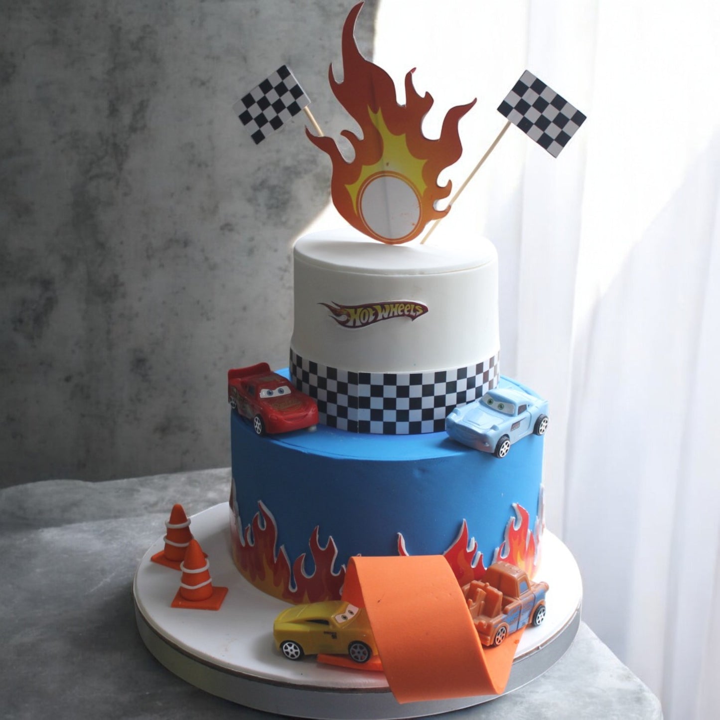 ZOROY Tiered Hot Wheels Car Theme Cake