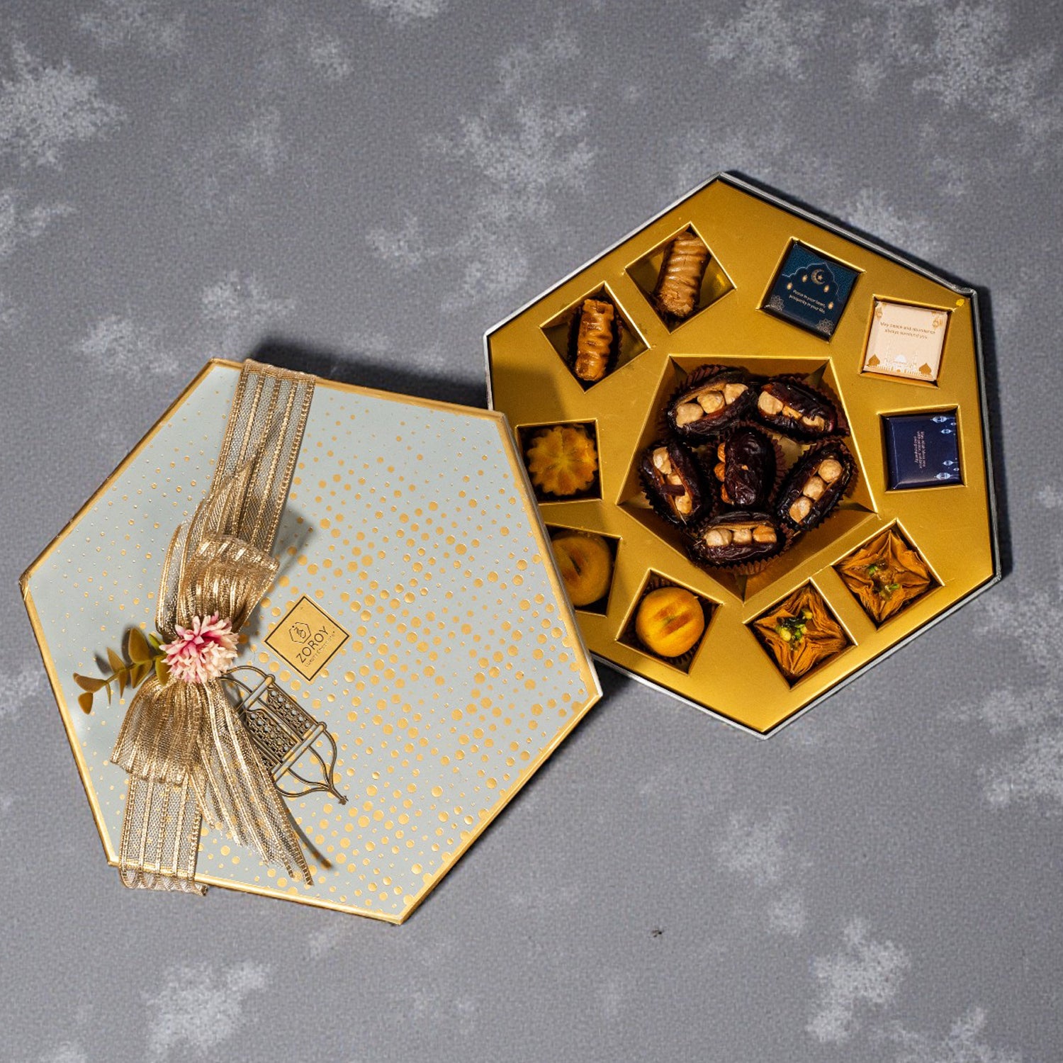 ZOROY Iftar Sharing Box – Eid & Ramadan Chocolates, Baklava & Mamouls