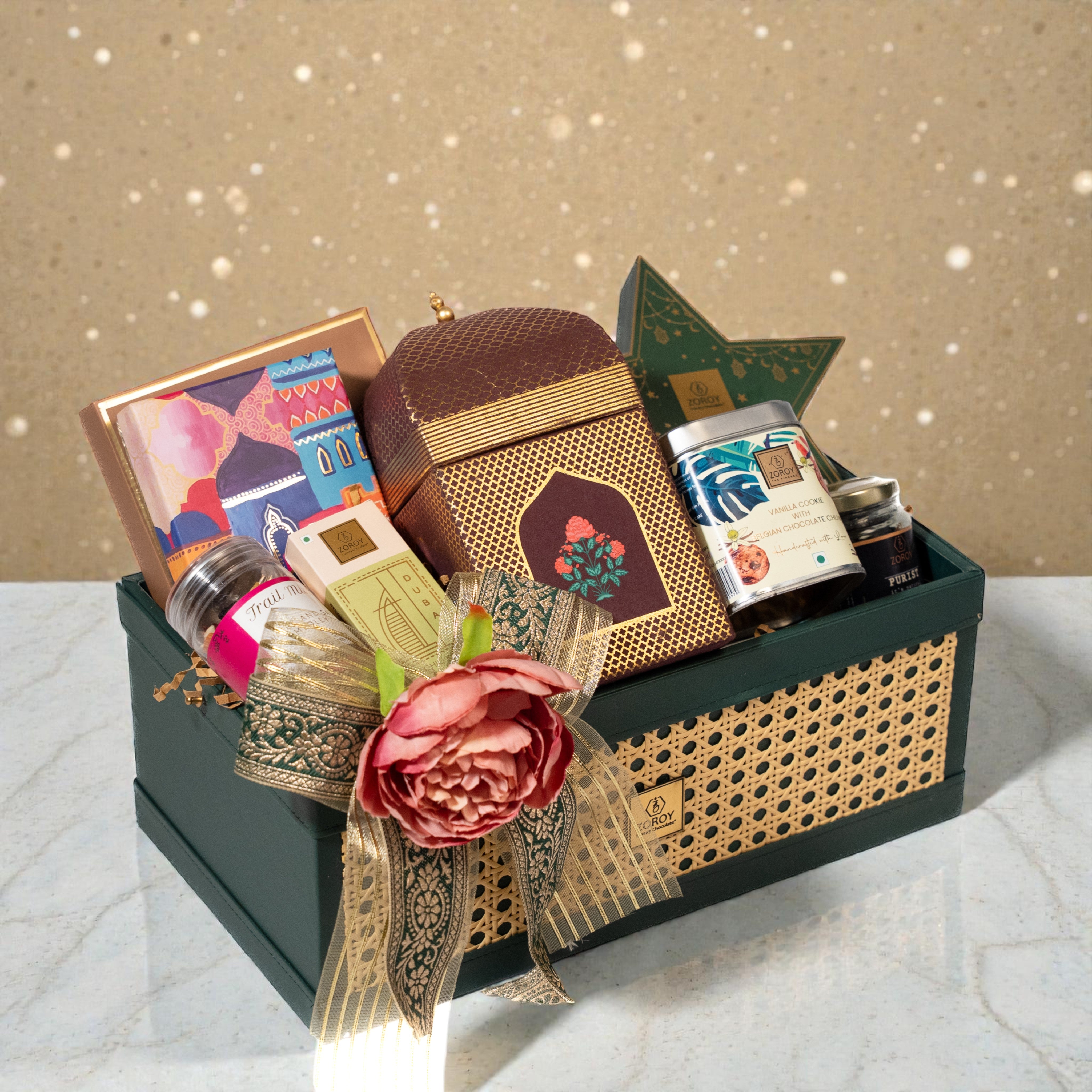 ZOROY Eid & Ramadan Gift Basket – Mehar Minar Box, Noor Baklawa, Chocolate, Cookies, Honey & Nuts