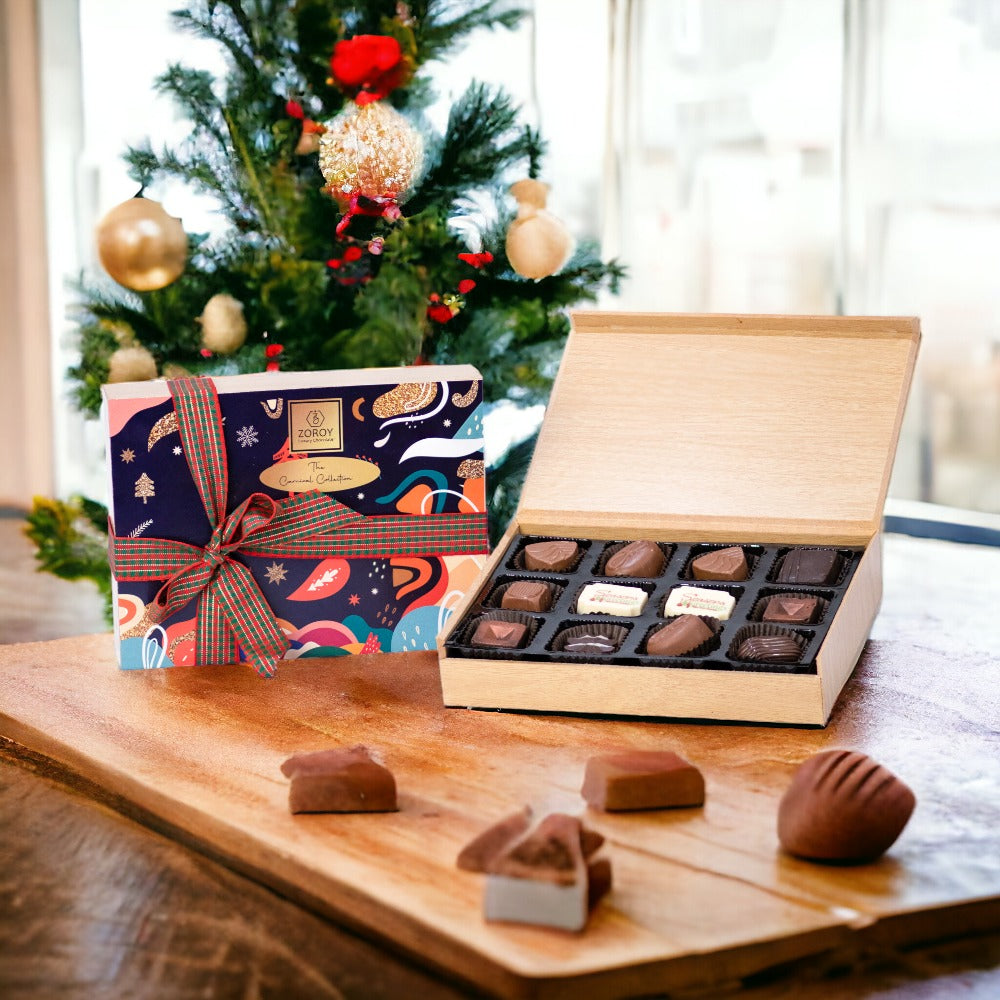 ZOROY Luxury Chocolate Christmas special wood box With 12 chocolates For Celebration Corporate X Mass Festival Weeding Surprise Kids Chocolate Gift Hamper Box