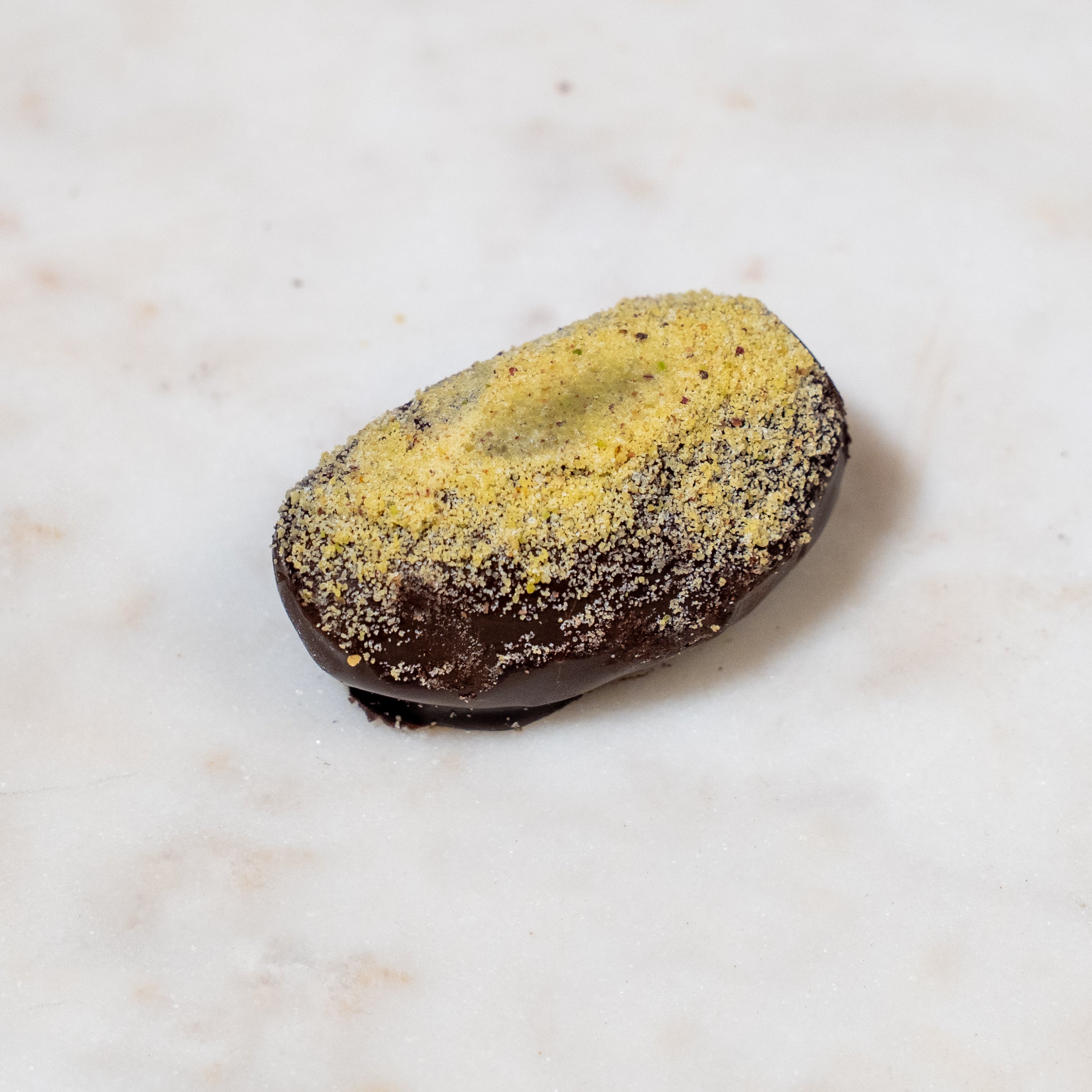 ZOROY 9 Medjool Dates Gift Box – 73% Dark Chocolate Stuffed Gourmet Assorted Dates for Eid & Ramadan