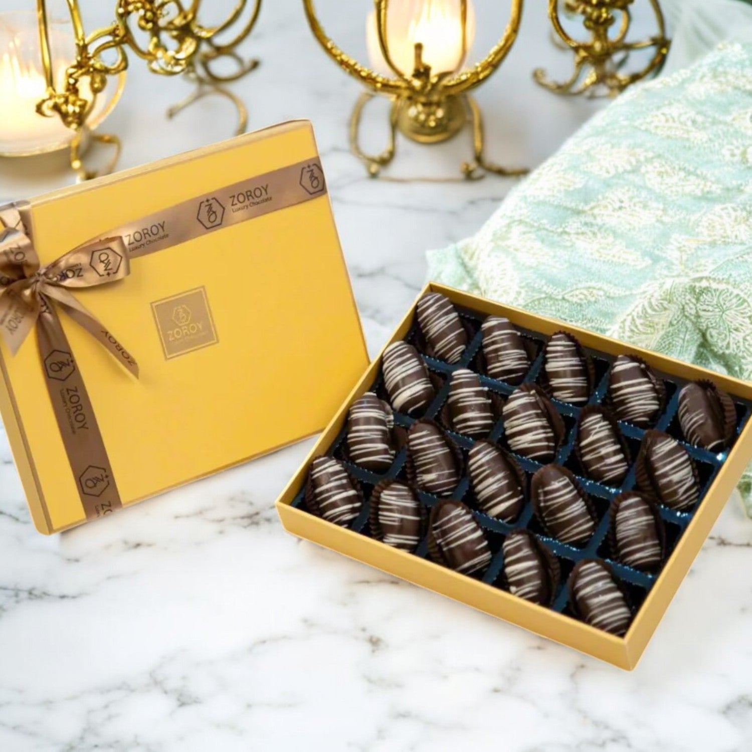 ZOROY Box of 20 Rocky Roasted Almond Dates - 300 Gm - ZOROY