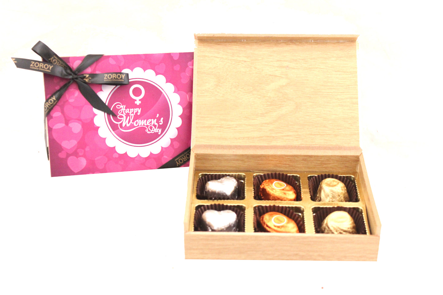 ZOROY International Woman's Day Wooden Box of 6 chocolate pralines