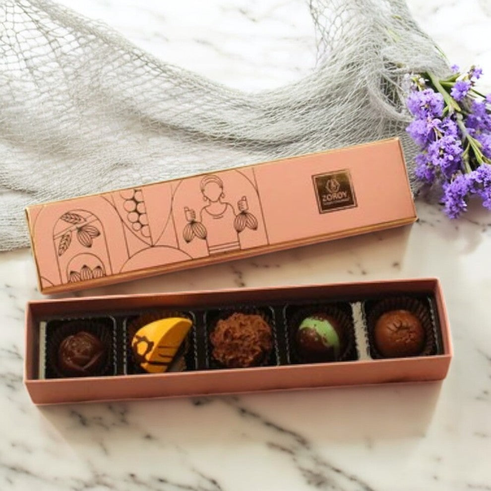ZOROY LUXURY CHOCOLATE Box of 5 Pure Couverture Chocolate | Signature Belgian style | 5 pieces in a Gift box | Assortment of milk dark white pralines - 55 Gms