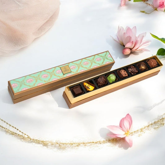 ZOROY LUXURY CHOCOLATE Box of 8 Pure Couverture Chocolate | Signature Belgian style | 8 pieces in a Premium gift box | Assortment of milk dark white pralines - 88Gms