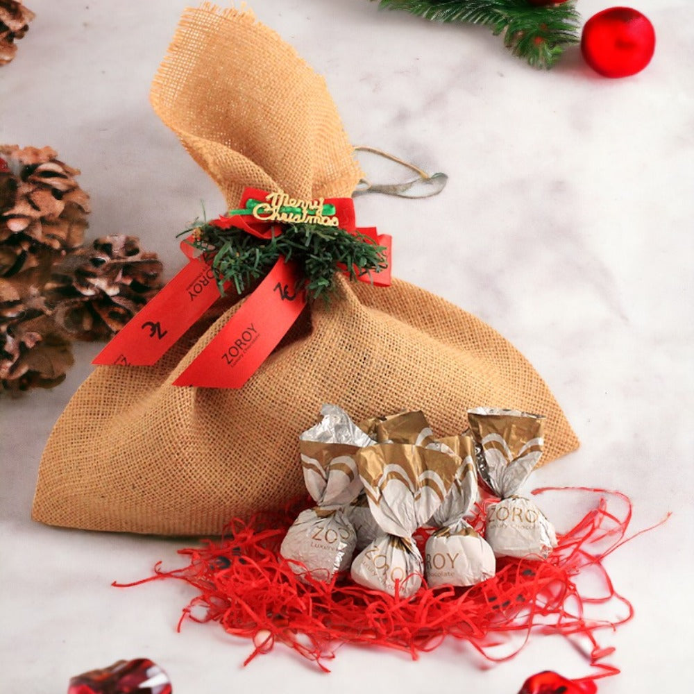 Christmas jute pouch of 12 assorted chocolates
