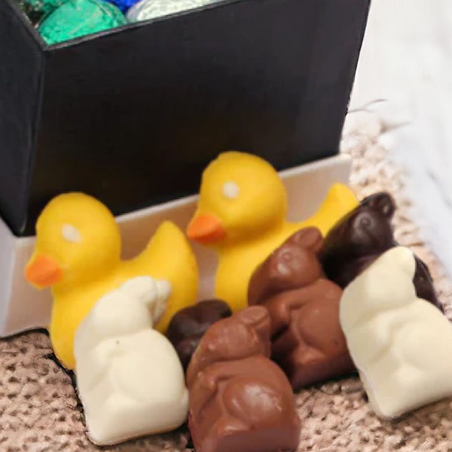 ZOROY Easter Bucket of Assorted Bunny, Egg's & Ducks Chocolate Gift Box - 220 Gms