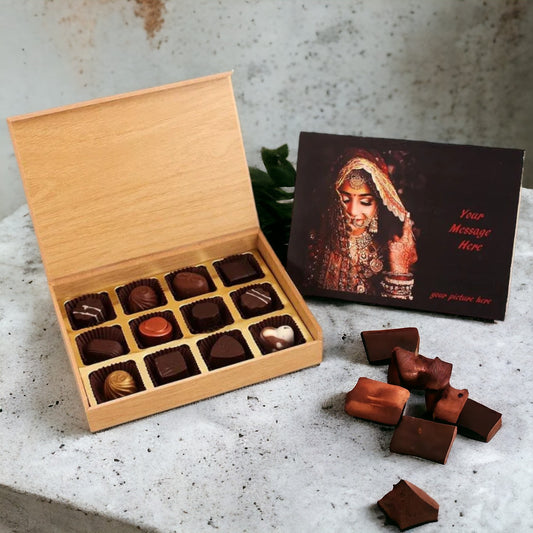 ZOROY Personalized Wooden Box containing 12 pralines