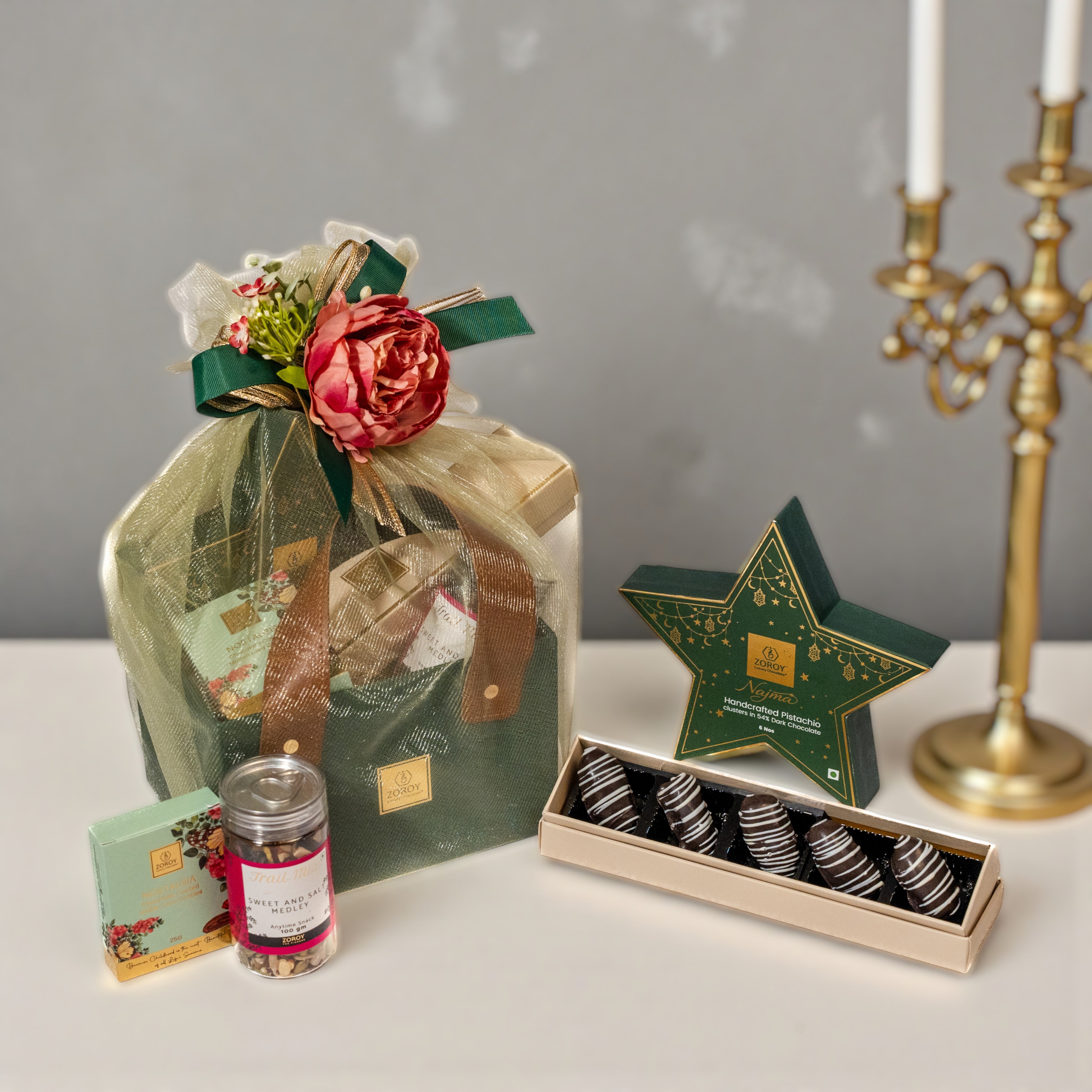 ZOROY Eid & Ramadan Gift Trio Basket – Najma Clusters, Chocolate Dates, Trail Mix & Cookie