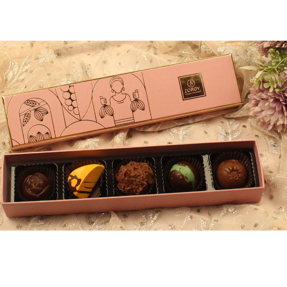 ZOROY LUXURY CHOCOLATE Box of 5 Pure Couverture Chocolate | Signature Belgian style | 5 pieces in a Gift box | Assortment of milk dark white pralines - 55 Gms