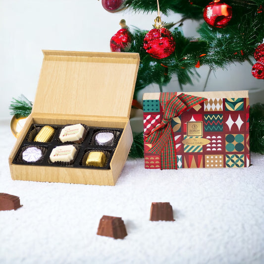 ZOROY Luxury Chocolate Christmas special wood box With 6 chocolates For Celebration Corporate X Mass Festival Weeding Surprise Kids Chocolate Gift Hamper Box