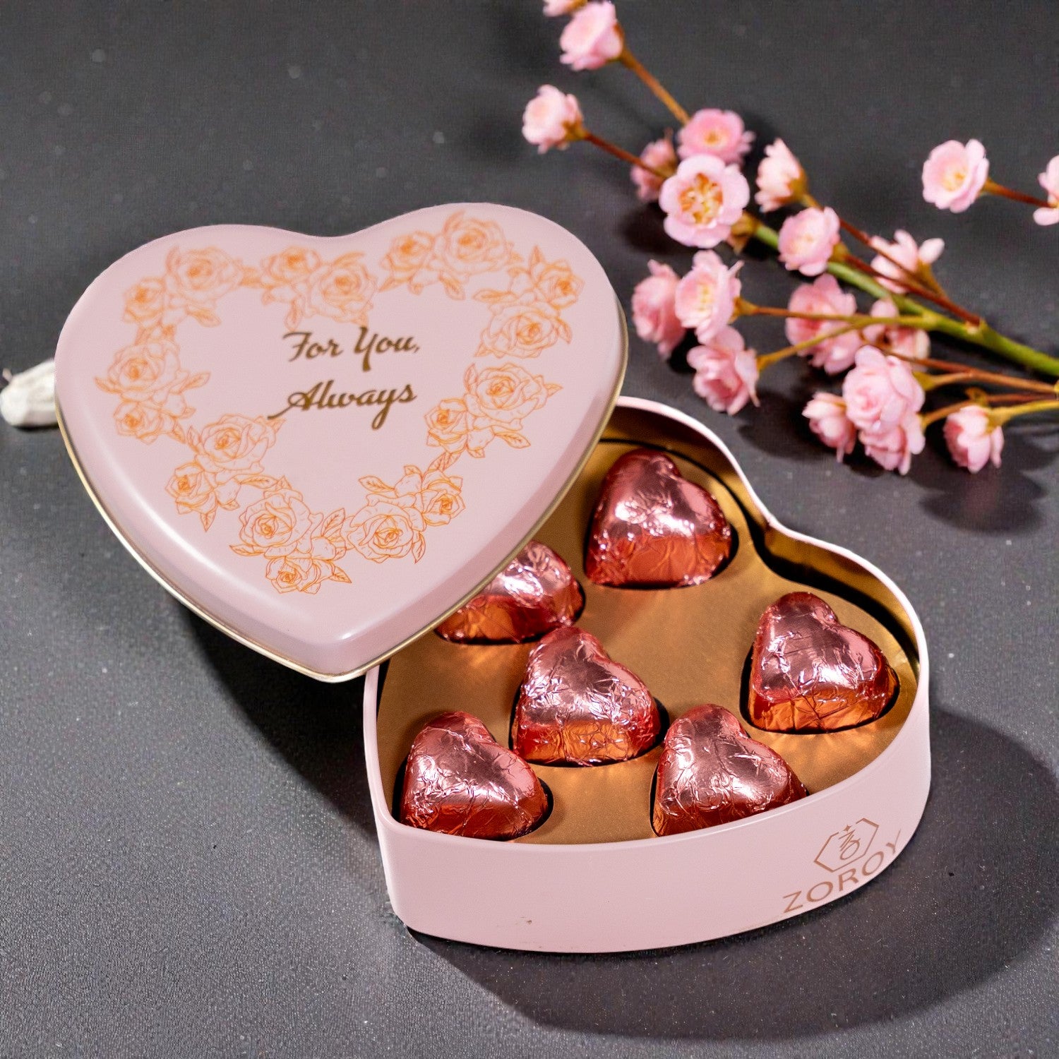 ZOROY Heart Tin with 6 Milk Chocolate Pralines | Luxury Valentine Gift Box | Romantic Chocolate Gift for Her/Him