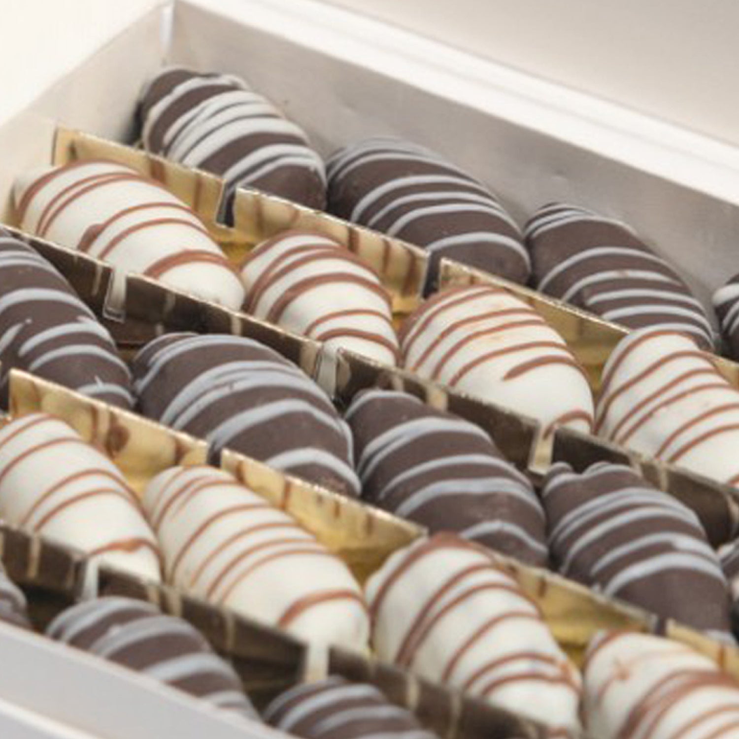 ZOROY White and Gold leather feel box with Assorted Dry Fruit Filled Dates 425G | Filled With roasted almond and dipped in milk and white chocolate|Khajur dry fruit |Natural Sweetener