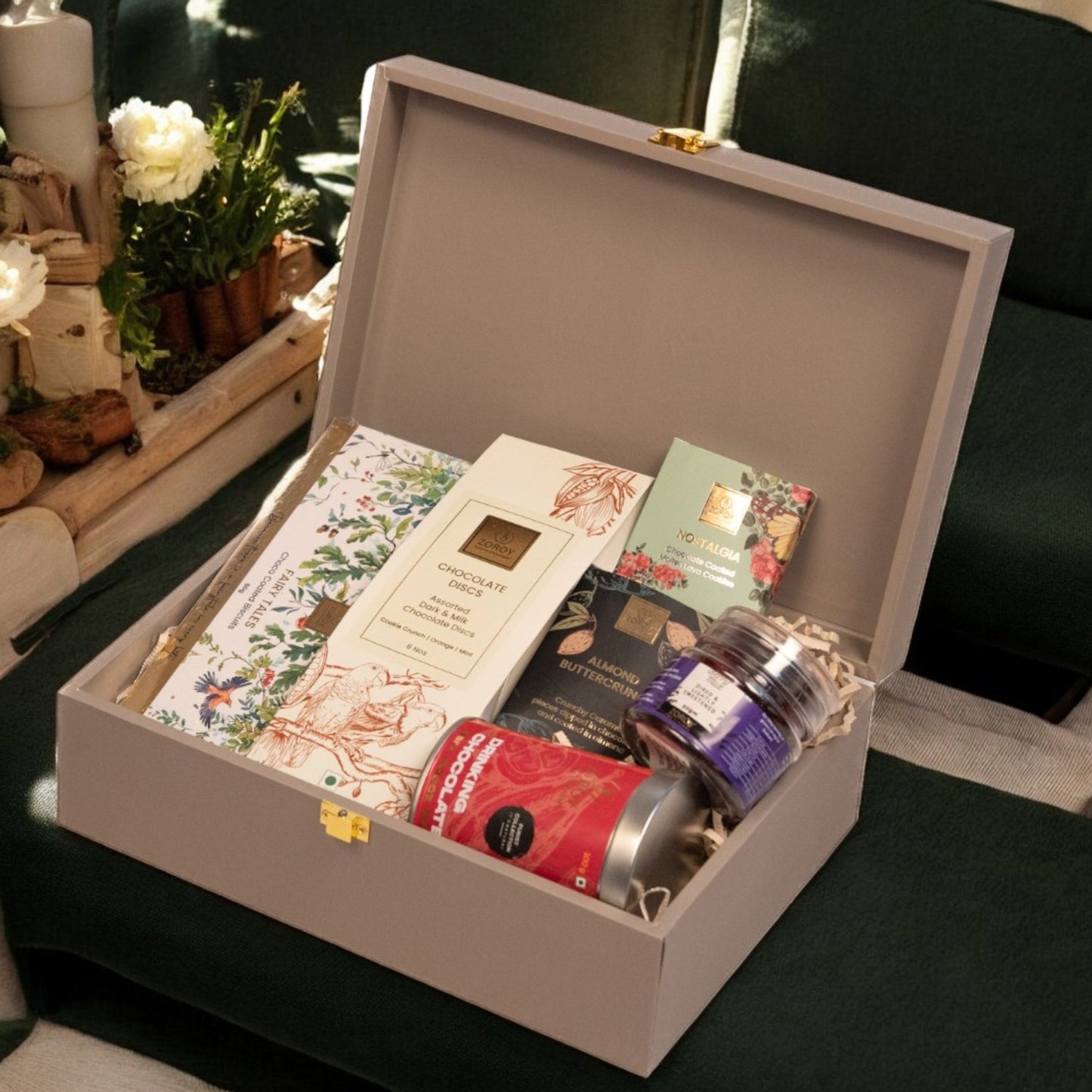 ZOROY Luxury Chocolate Anytime Wooden Treasure Chest Assorted Combo Hamper Pack| Keepsake Reusable Gift Box | Ideal Gift for Birthday, Anniversary, Corporate, House Warming, Wedding Diwali