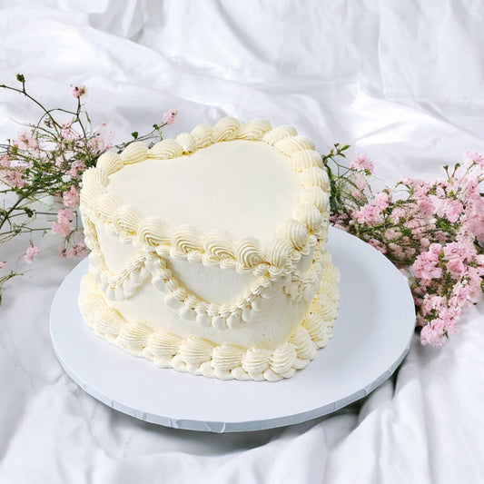 ZOROY Vintage Heart Cake – Classic Elegance with a Luxurious Taste