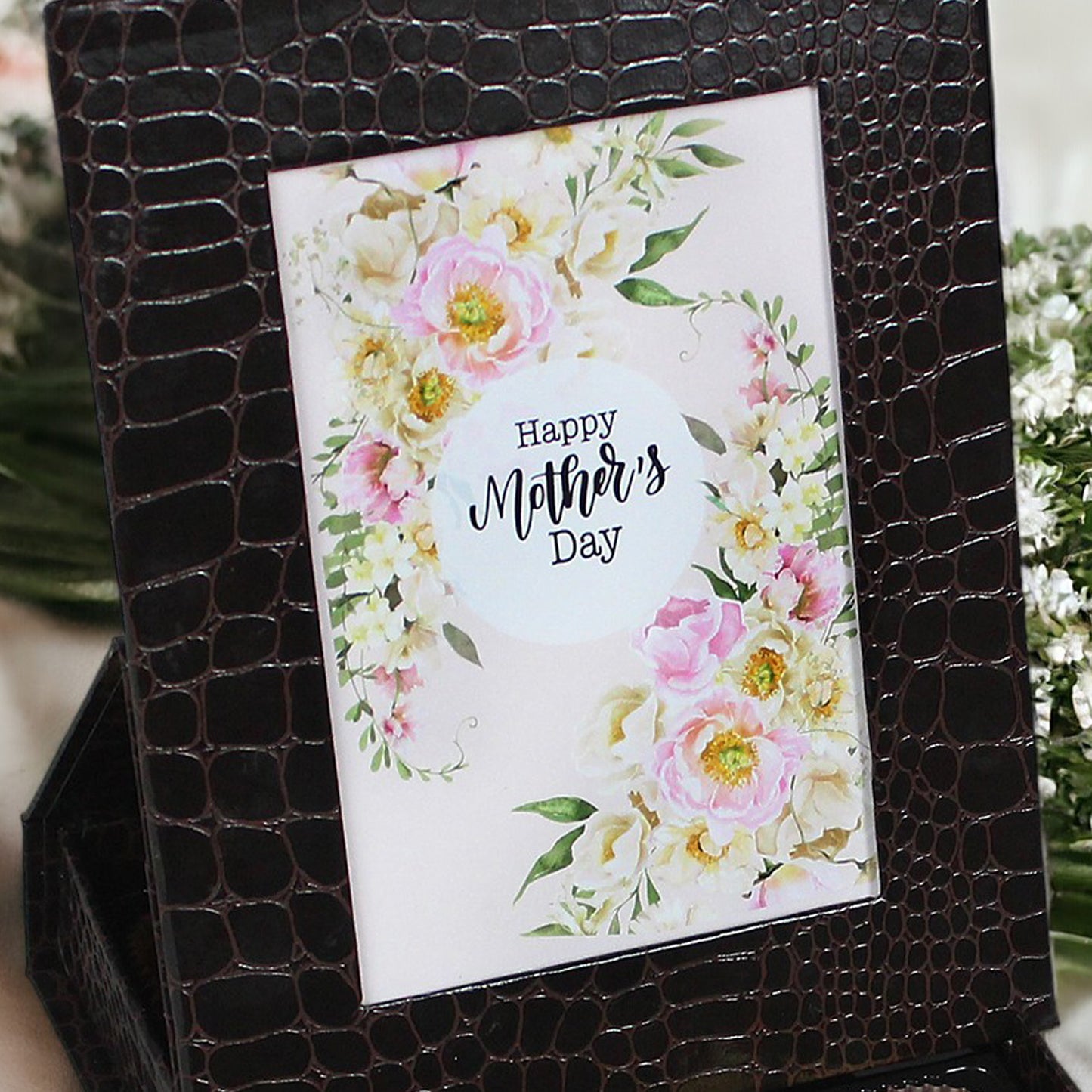 ZOROY Photo frame box of 12 assorted chocolates | Photo frame box| Keepsake box for mothers day