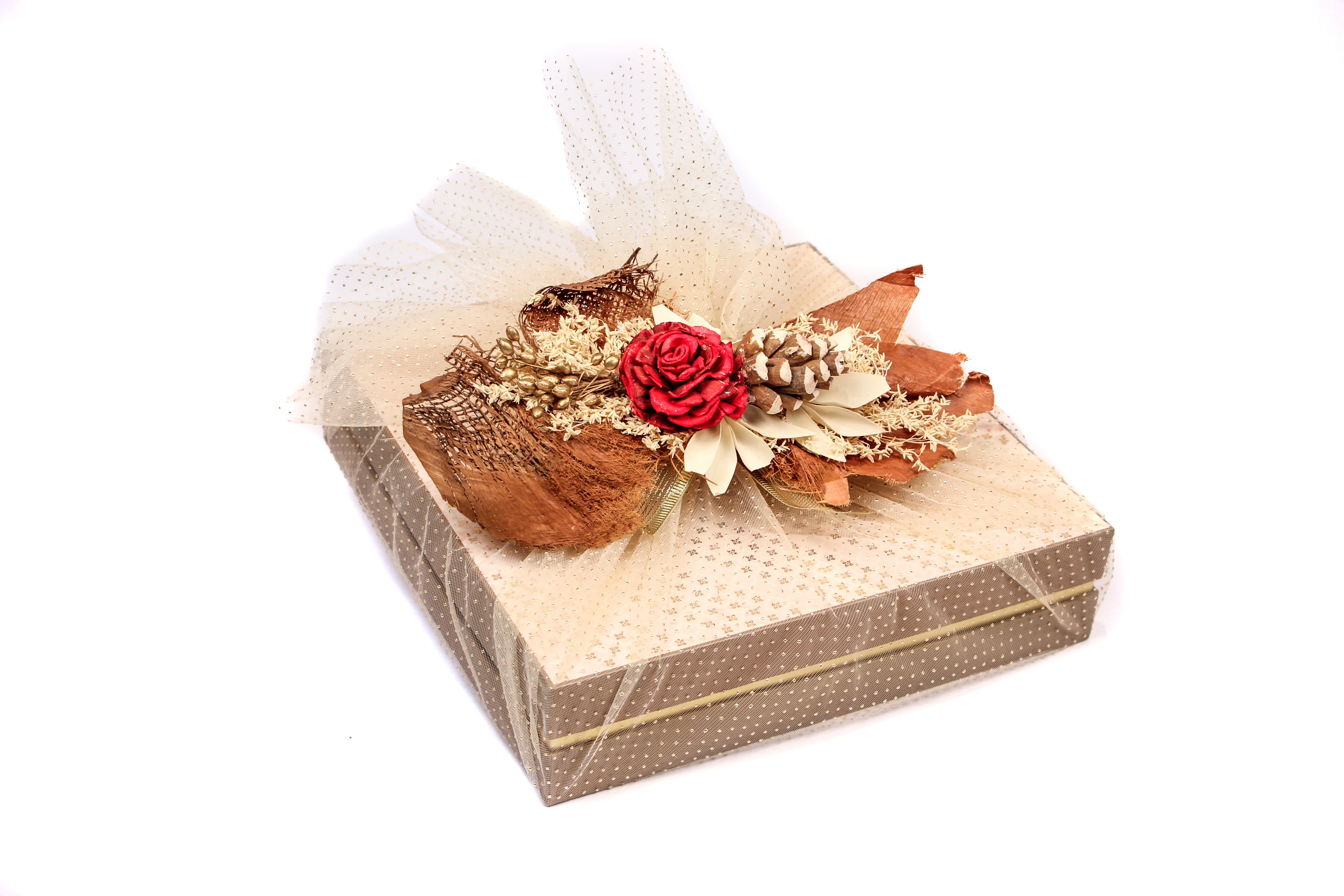 ZOROY Goodness Overload Hamper of Luxury goodies and chocolates