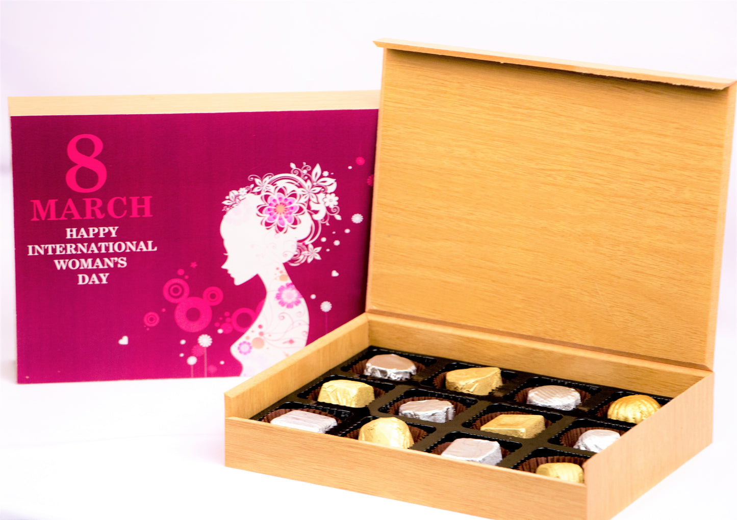 ZOROY International Woman's Day Wooden Box of 12 chocolate pralines